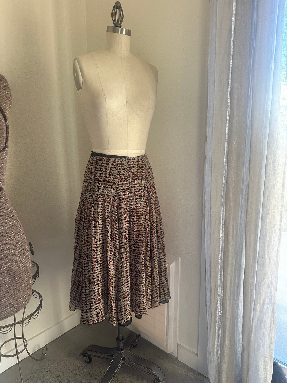 Jones New York Women’s 4 Silk Midi Skirt Brown Plaid